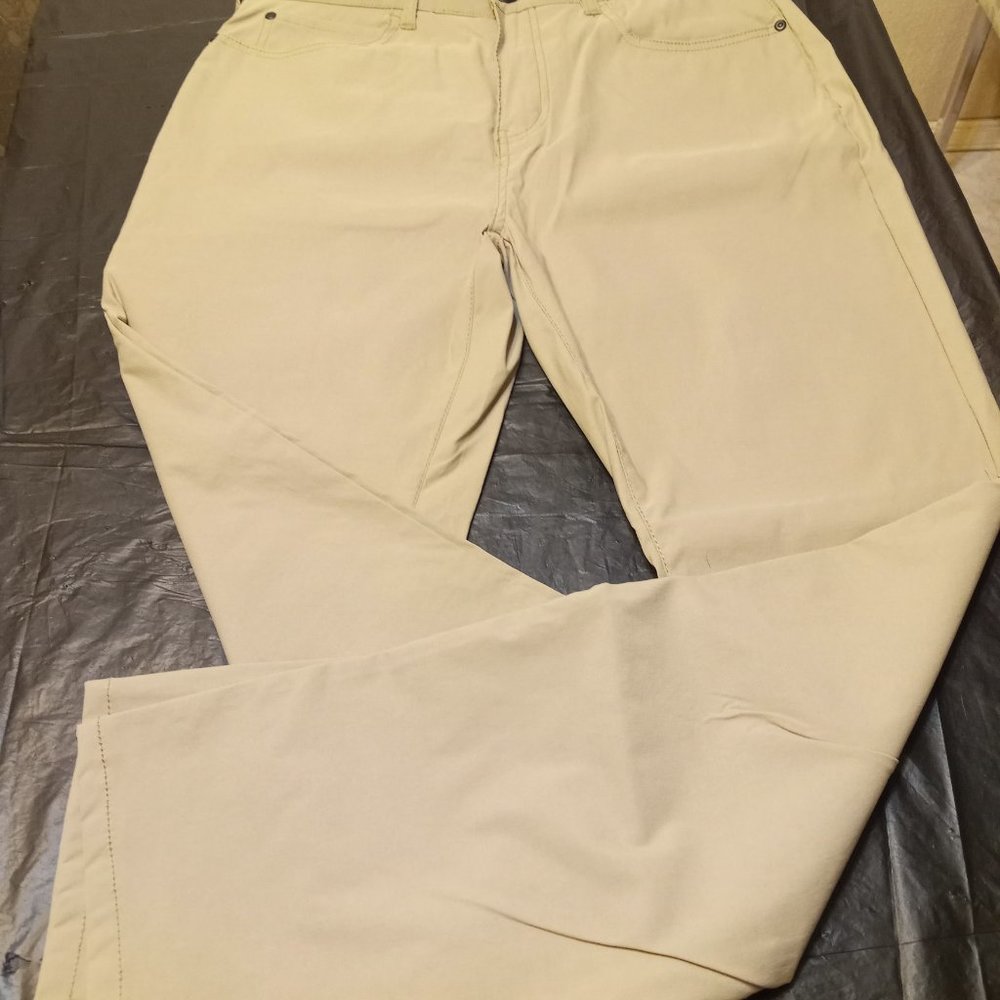 NWT Member's Mark Denali men's straight fit pant khaki